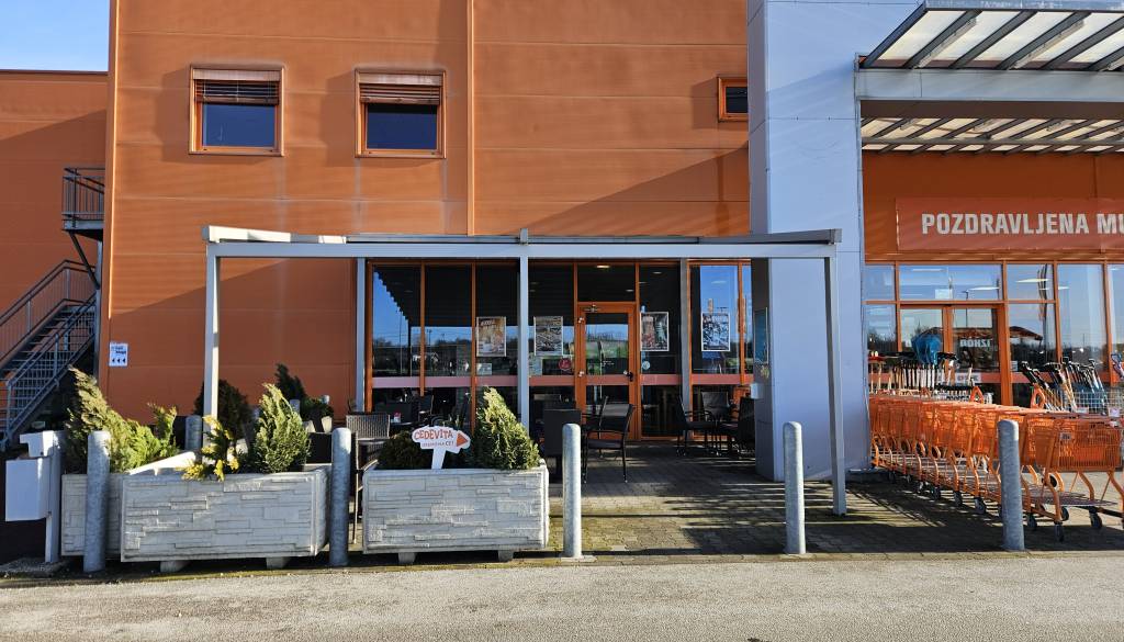 OBI trdil, da je popravilo klime pri koncu, zdaj priznavajo: Tehniki so ob popravilu odkrili ...