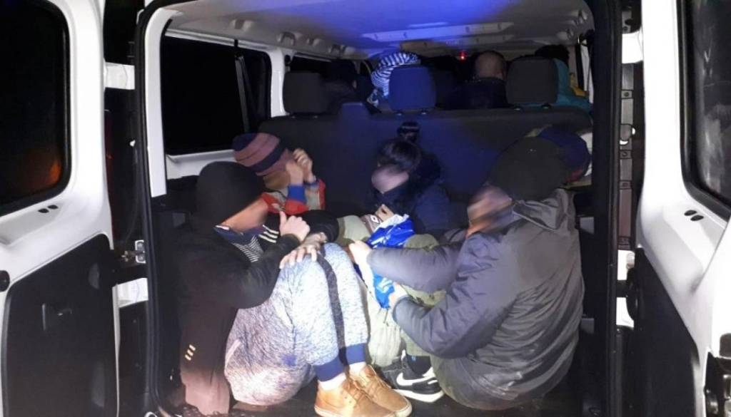 Od vinske kraljice do tihotapke migrantov: Lidija Mavretič z možem obtožena, a sta se zaporu ognila