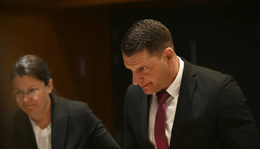 Stevanović po tajnem glasovanju ostaja predsednik državnega zbora