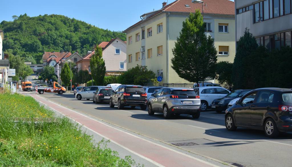 Bi kupili občinsko zemljišče v Mariboru? Cena se začne pri ...
