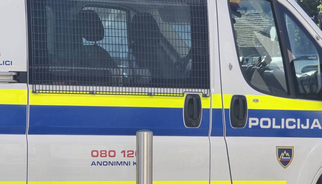 Mariborski kriminalisti zaključili obsežno preiskavo: Fiktivni računi, »slamnati direktorji« in 3,5 milijona evrov nakazil