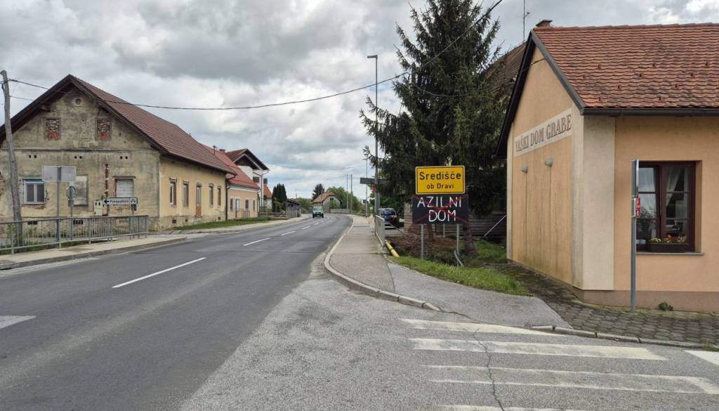 Vlada odpravila načrtovani azilni izpostavi na Obrežju ter v Središču ob Dravi