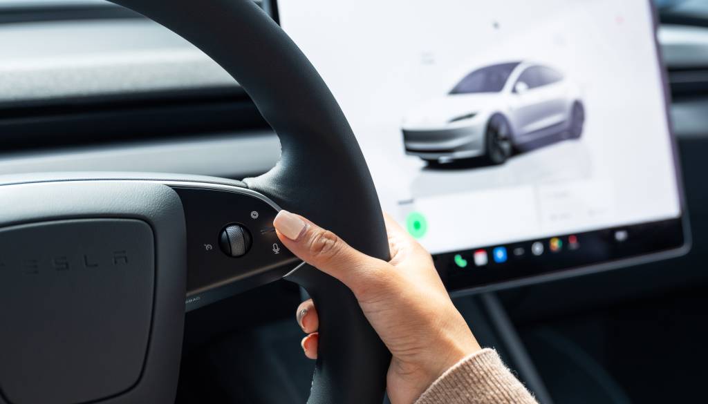 Tesla na Hrvaško prinaša popolnoma avtonomno vožnjo pod nadzorom
