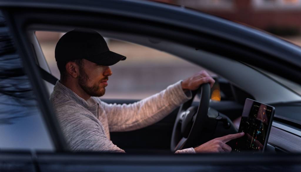 Tesla dobila zeleno luč: Vozniki bodo lahko preizkusili povsem drugačen način vožnje