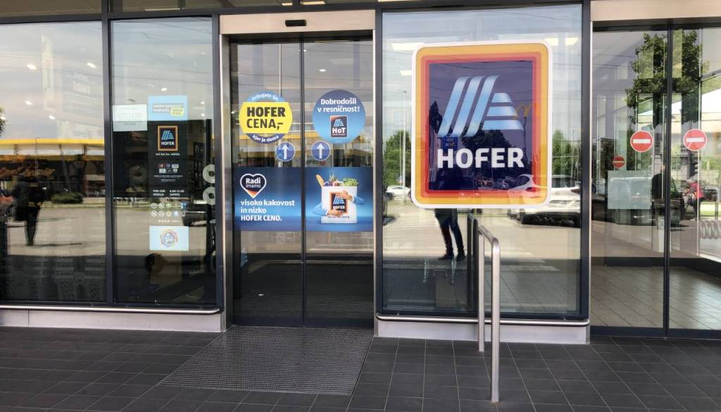 Hofer iz prodaje umaknil priljubljen izdelek, vsebuje lahko kovinske delce