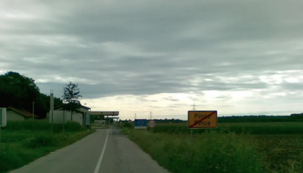 V Pomurju ujeli nezaželenega »avtoštoparja«