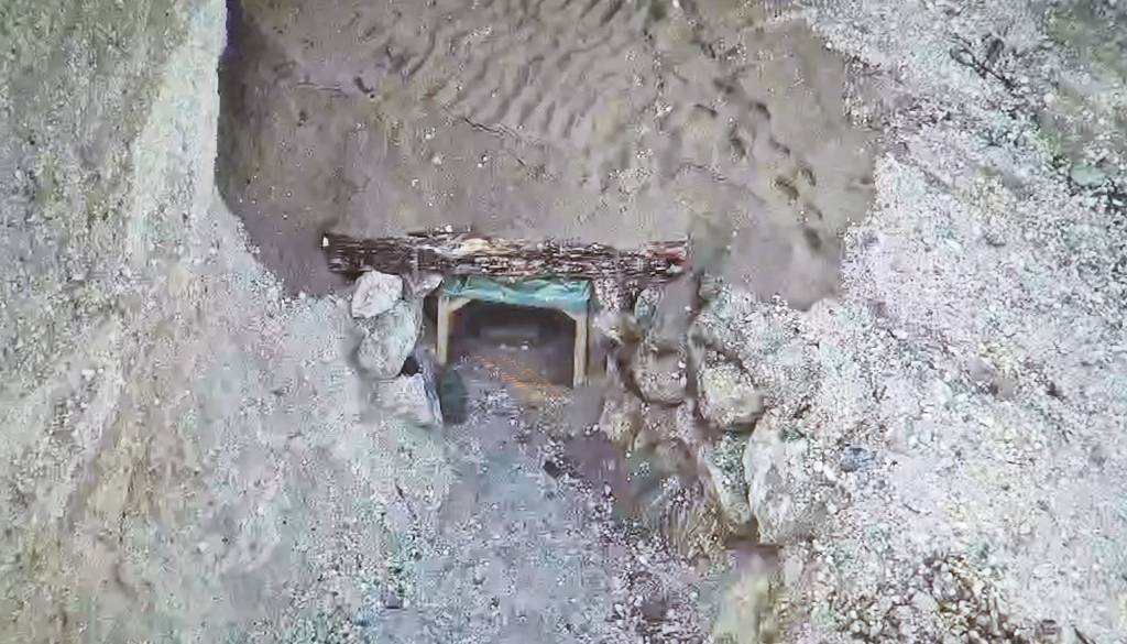 FOTO in VIDEO: Bombo že premestili: Če bo šlo kaj narobe, lahko pride do eksplozije