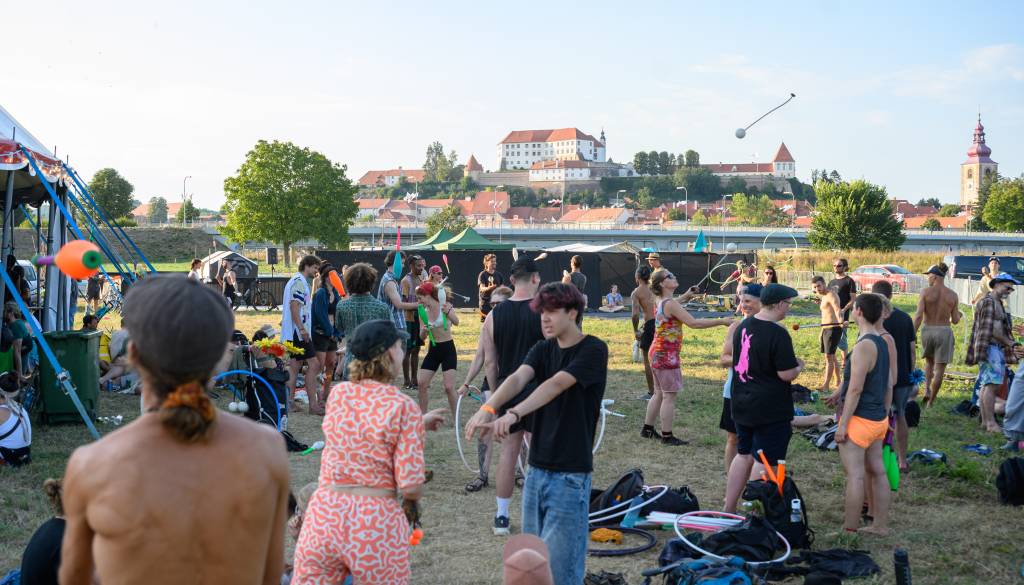 Ptuj z izjemnim turističnim poletjem, avgusta skoraj 48.000 nočitev, svoje prispevali tudi žonglerji