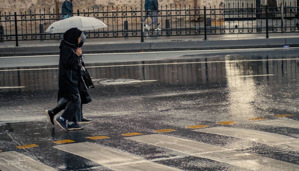 Po sončnem torku izrazita sprememba!: Čakata nas dež in ohladitev