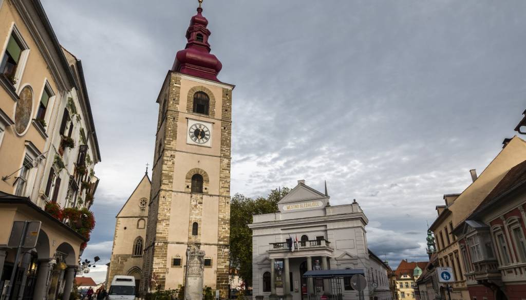 Vročina se poslavlja, po 34 stopinjah prihajajo nevihte in občutna ohladitev