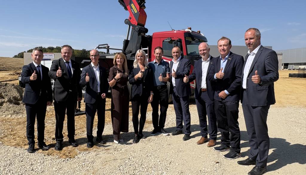FOTO in VIDEO: Palfingerjeva 70-milijonska investicija v Ormožu že dobiva podobo, danes obeležili pomemben mejnik