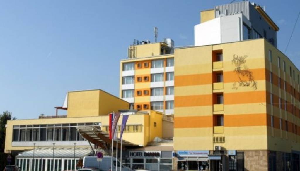 Hotel Diana