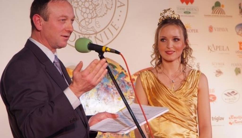 Andreja Erzetič je postala 14. Vinska kraljica
