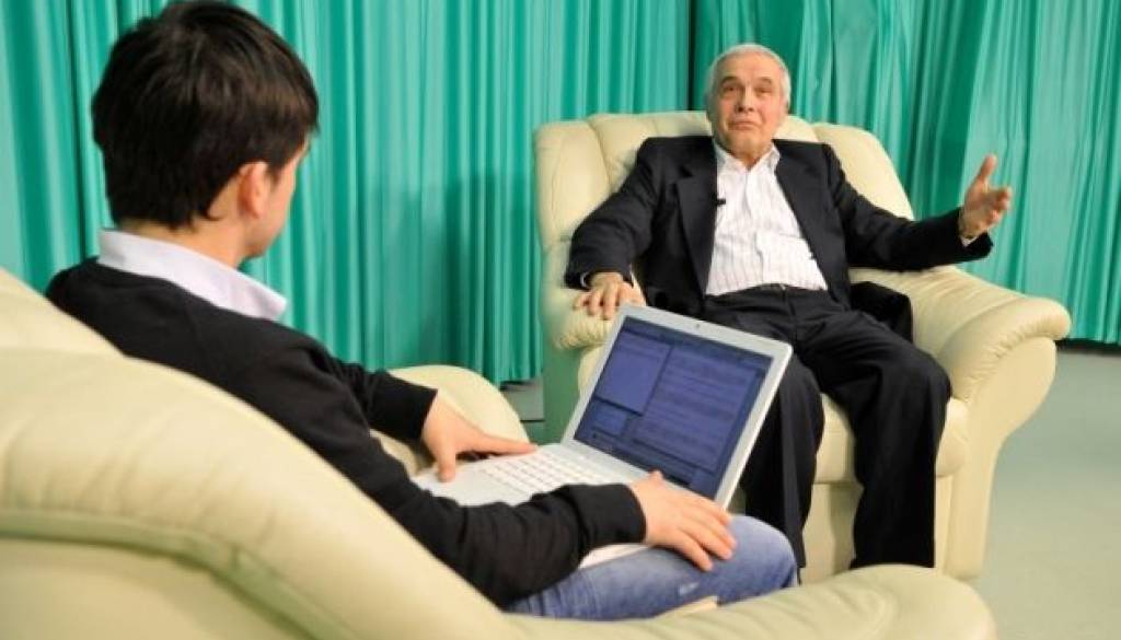 Na snemanju Intervjuja 2.0 z Jožetom Magdičem