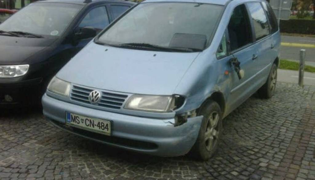 V nesreči naj bi nastala le materialna škoda
