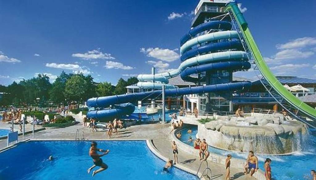 Terme_3000_tobogani.jpg