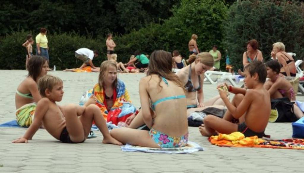dvajset.jpg