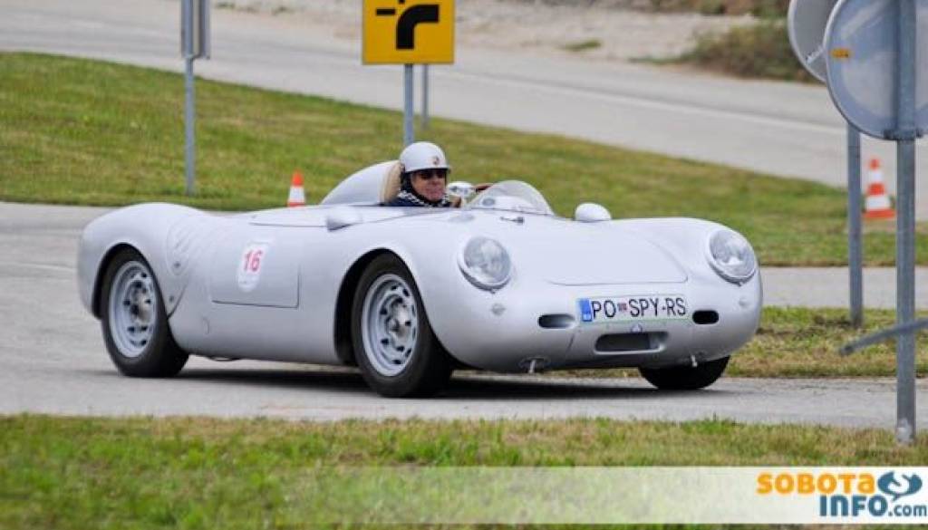 porsche-4504.jpg