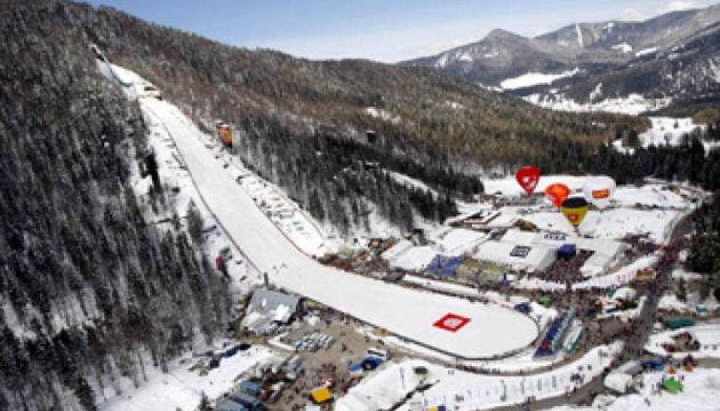 Foto- www.planica.si.jpg