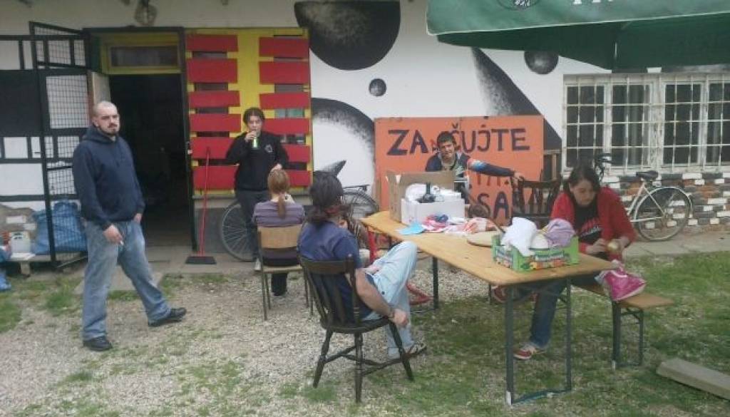 Prvi dan Majanja je minil v duhu čistilne akcije Ambasade