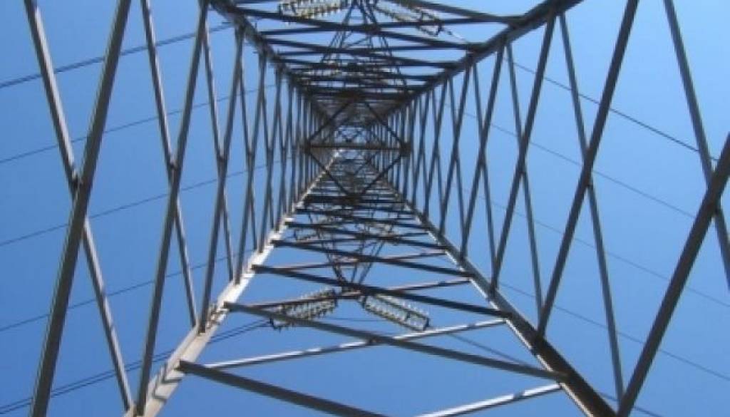 Obetajo se podražitve el. energije.jpg