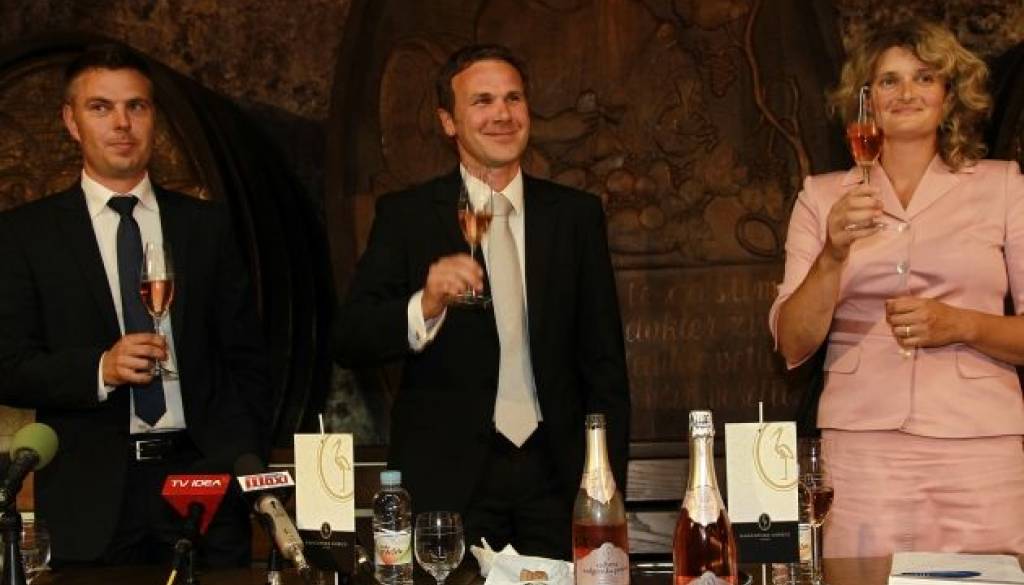 Sandi Brumen (direktor marketinga), Borut Cvetkovič (direktor) in Klavdija Topolovec Špur (enologinja)