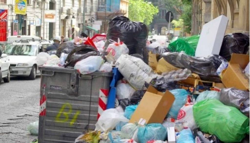 Po zbranih podatkih se je največ uporabnikov komunalnih storitev odločilo za odlaganje v kompostniku.