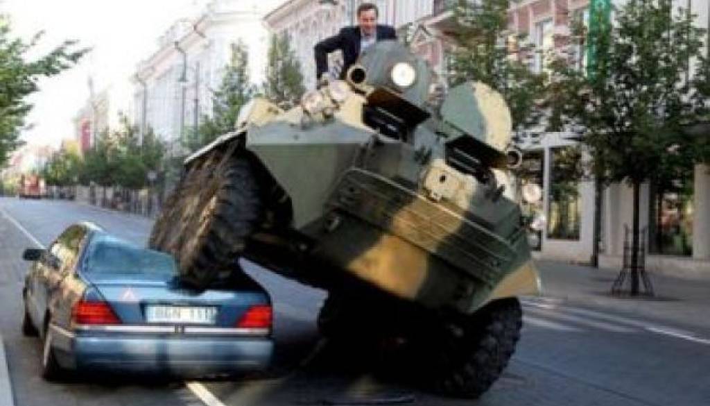 Kaj bi rekli, če bi se tudi vaš župan takole lotil vašega avta?