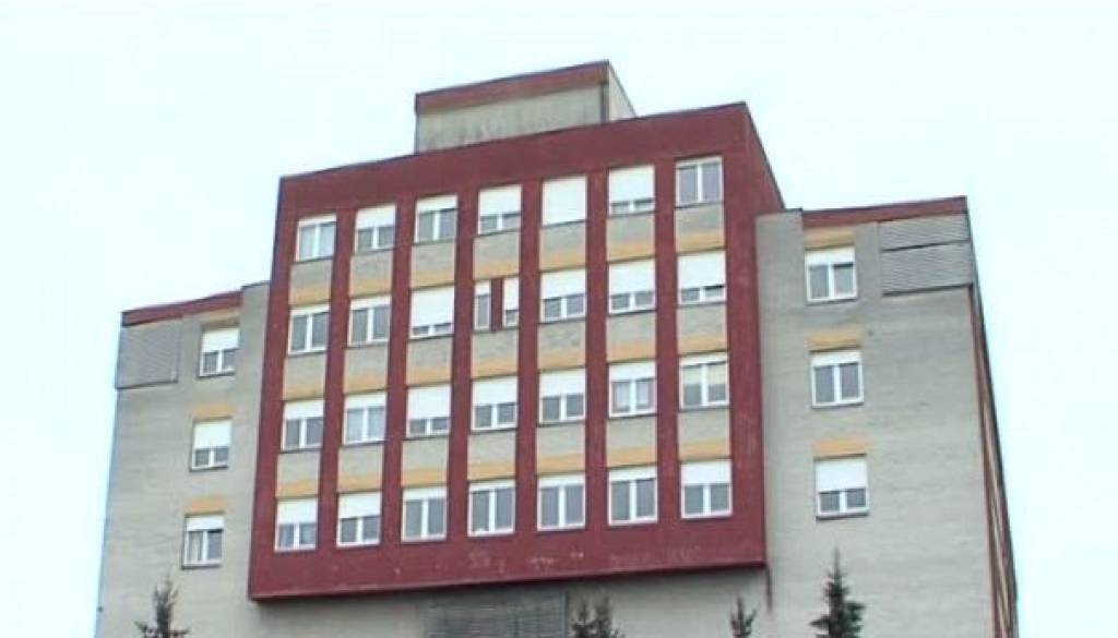 Najvišja plača sega skoraj do 10. tisoč evrov. 