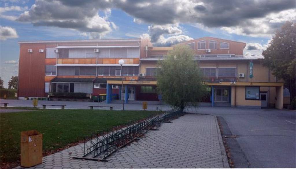 Nad Gimnazijo Murska Sobota se zgrinjajo temni oblaki