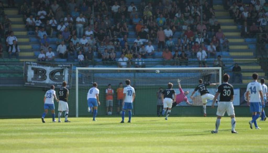 Mate Eterović je s tem strelom Muri zagotovil tri točke