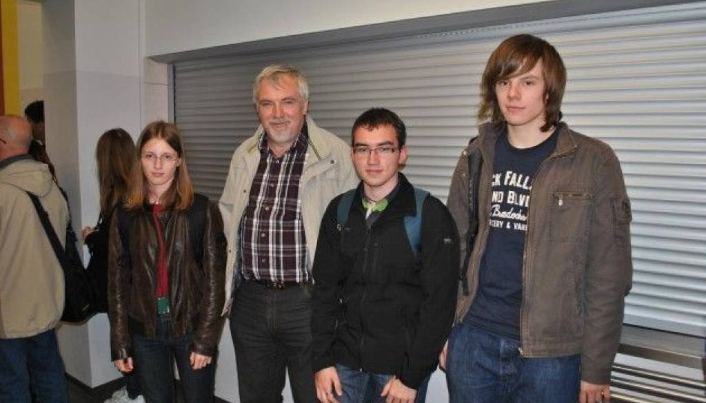 Ekipa geografov od leve Dorotea Gašpar, mentor Drago Balajc, Žiga Barbarič in Nino Cmor. (foto: Majerič Boštjan)