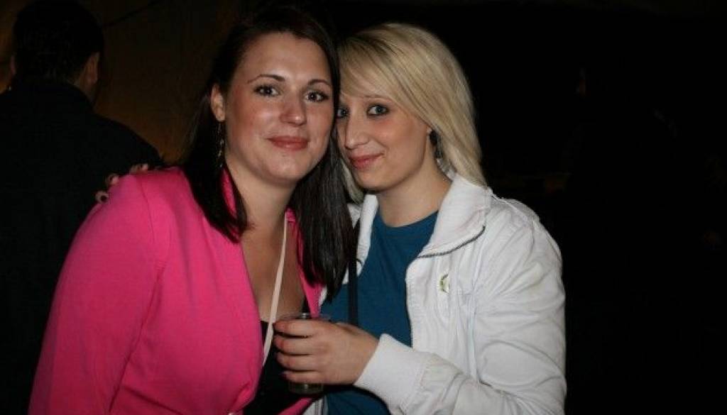 Obiskovalci so se zabavali dolgo v noč, kljub slabemu vremenu.