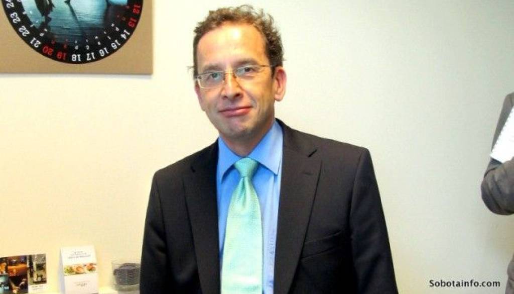 Minister Žiga Turk bi gospodarstvu sicer prisluhnil pri ponovni vzpostavitvi programa šivilj, vendar pravi, da je gospodarstvo potem tudi odgovorno, da te šivilje primerno plača.