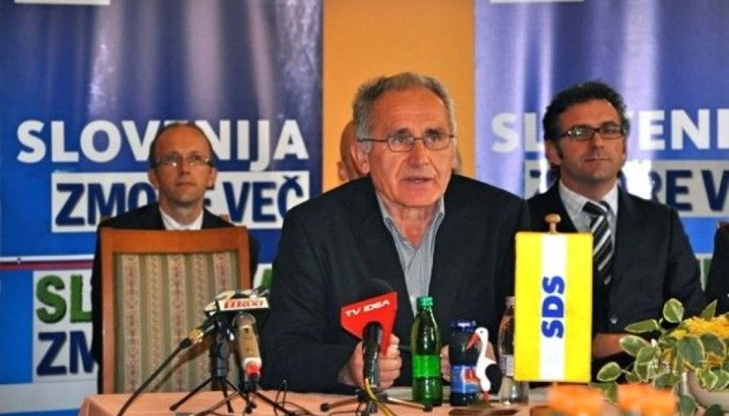 Šoš naj bi sicer dolg že poravnal.