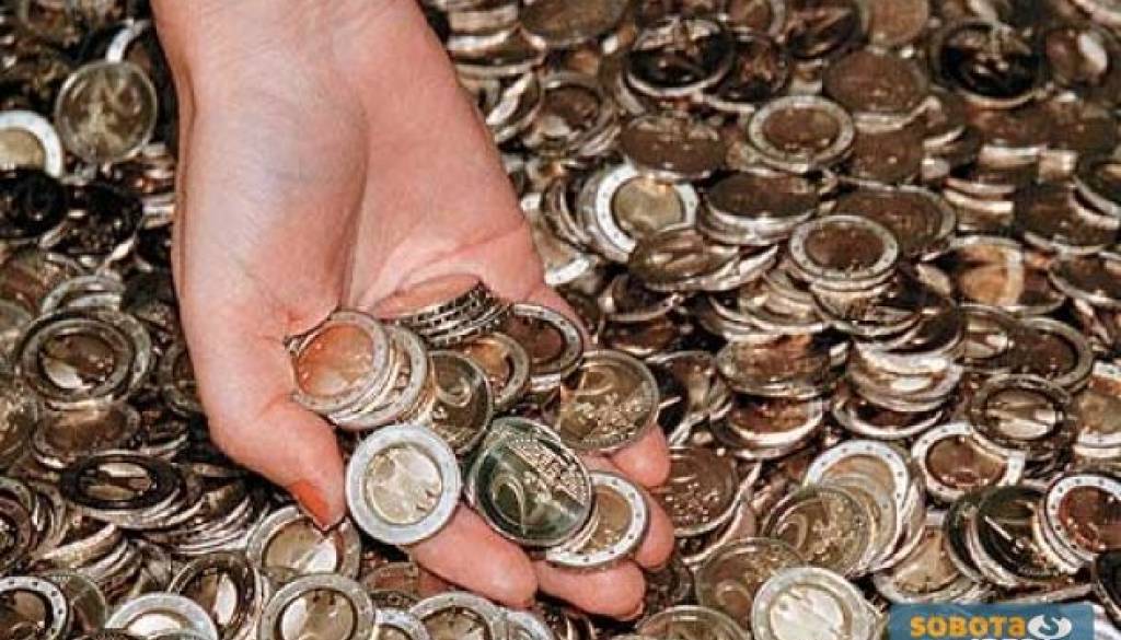 Število ponarejenih kovancev evra v letu 2012 se je povečalo za 17 odstotkov.