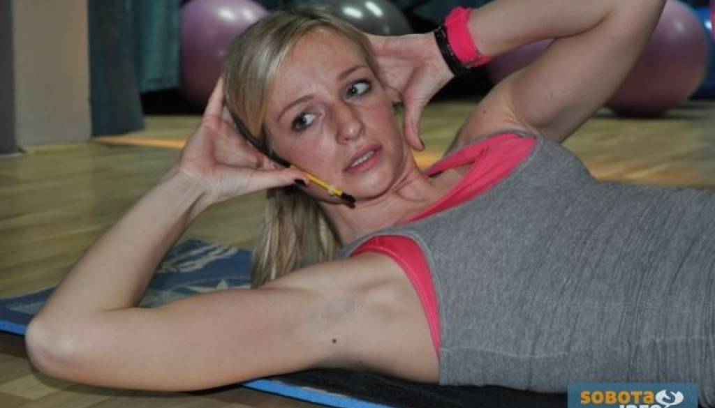 Za čvrste trebušne mišice se je potrebno potruditi.