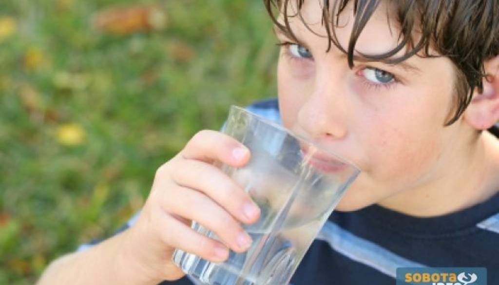 Zdrava pitna voda je osnovna življenjska potreba, ponekod na Goričkem pa je še danes nimajo. 