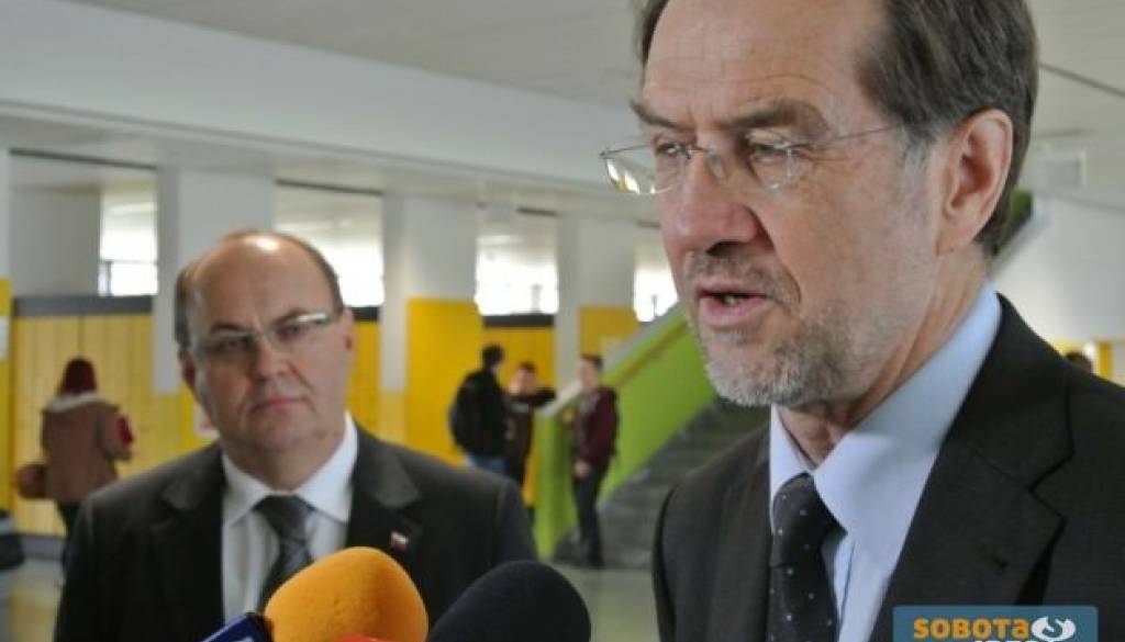 A. Peterle, J. Horvat