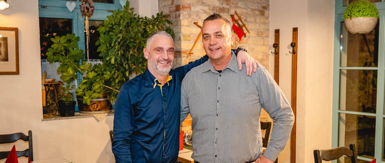 Zgodbe, ob katerih se ti zasolzijo oči: Amir bo tudi letos na božični večer pogostil ljudi v stiski