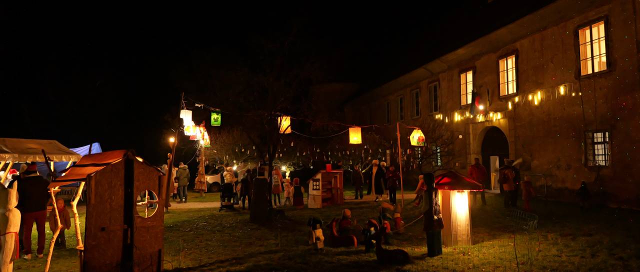 FOTO in VIDEO: Zimska pravljična dežela v Beltincih odprla vrata s prižigom prazničnih lučk