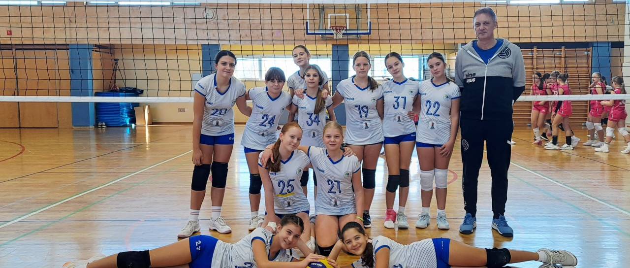 Lendavčanke navdušile, male odbojkarice napredovale v A ligo