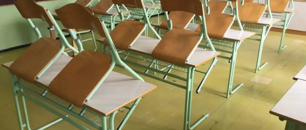 Zaradi uhajanja amonijaka evakuirali šolo