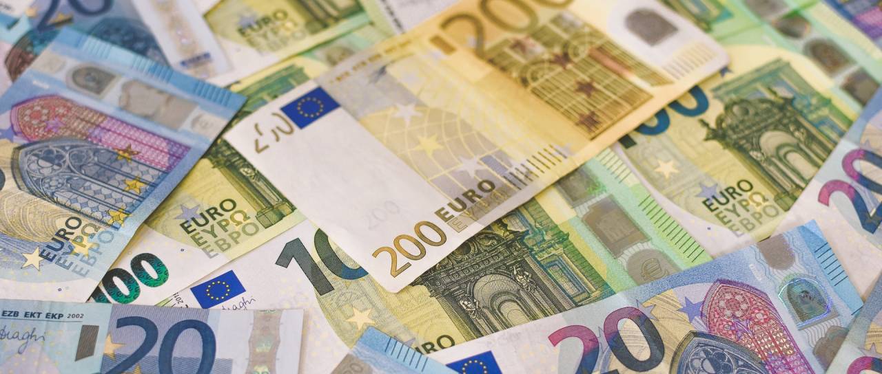 Nekomu v Sloveniji se je znova nasmehnila sreča, padla dobitna kombinacija Eurojackpota