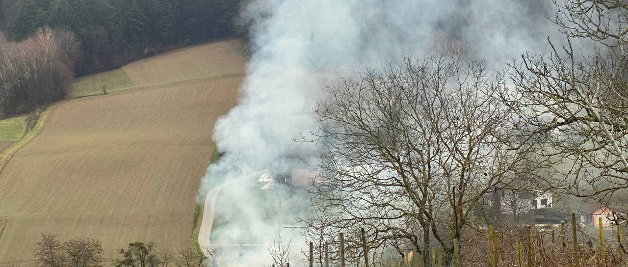 V Poznanovcih ja zagorelo, na terenu so gasilci
