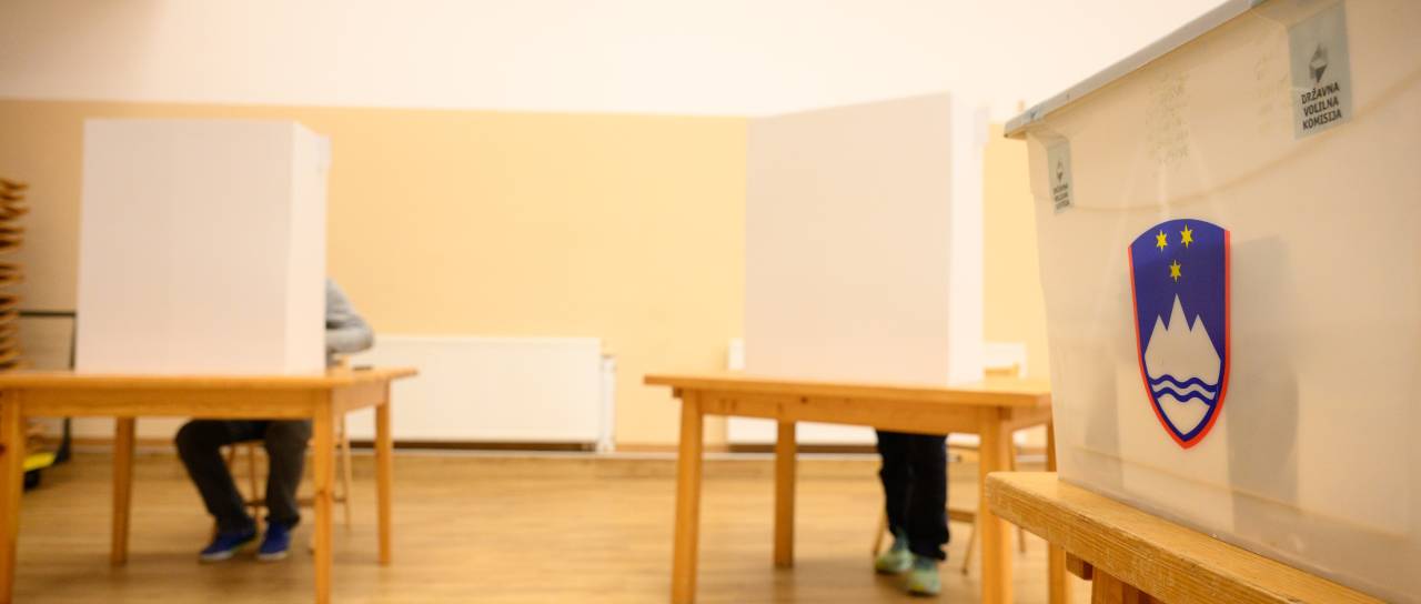 REFERENDUMI 2026: Slovenija pred razglasitvijo prvih rezultatov: Kako so odločili volivci?