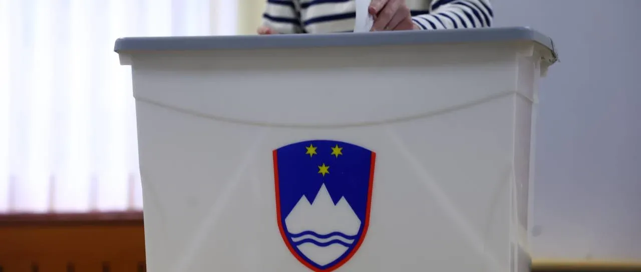 Slovenci bomo decembra znova odšli na volišča, odločali bomo o zakonu, ki posega tudi v naše denarnice
