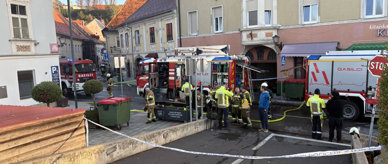FOTO in VIDEO: Hude posledice nočnega požara na Ptuju, ena oseba življenjsko ogrožena
