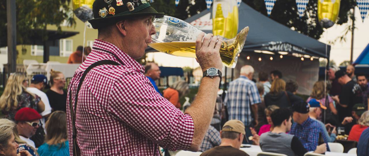 Oktoberfest podrl rekord: obiskovalci popili 6,7 milijona litrov piva