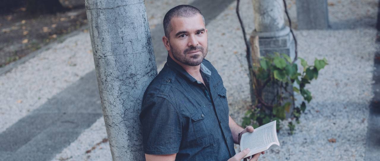 Jaka Tomc pred izidom desete knjige: »Pisateljevanje in založništvo sta bili 'lahki tarči'«